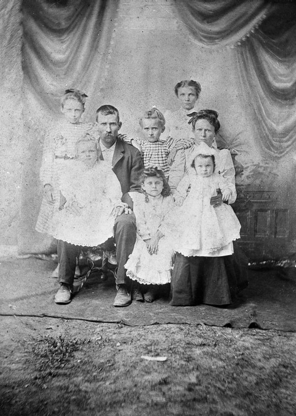 Kettleban family portrait