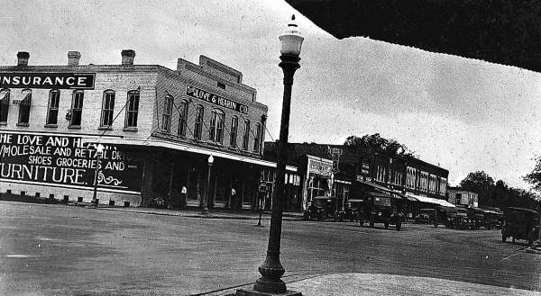 South side of Jefferson Street between Madison and Adams - Quincy, Florida
