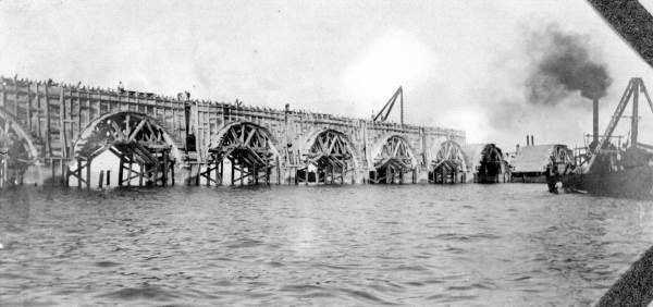 Construction of the viaduct - Long Key, Florida