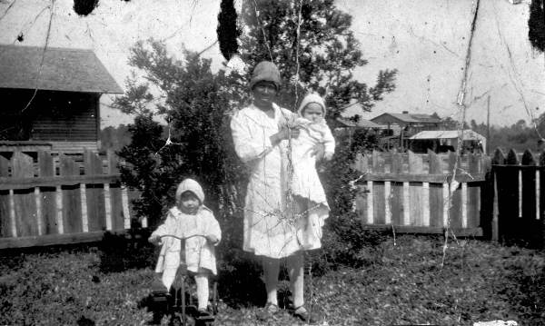 William and Kathryn Cook with their nursemaid - Spring Hill, Florida