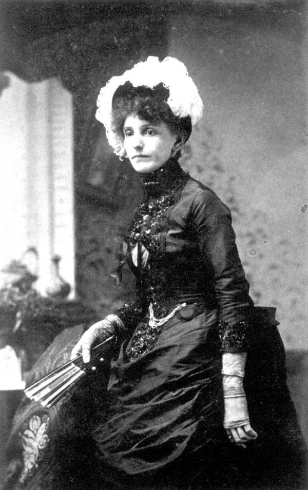 Mrs. Charles Edgar Dyke, Sr..