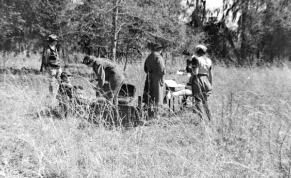 People during break in a rabbit hunt - Tallahassee, Florida