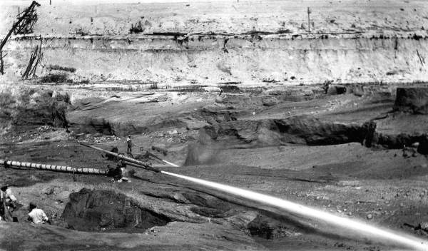 Pit of the Pierce Phosphate Company - Pierce, Florida