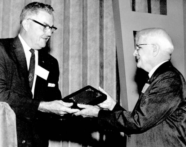 Bob Vernon presents Herman Gunter with an Honorary award