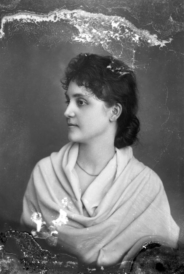 Mrs. Ed Lewis.
