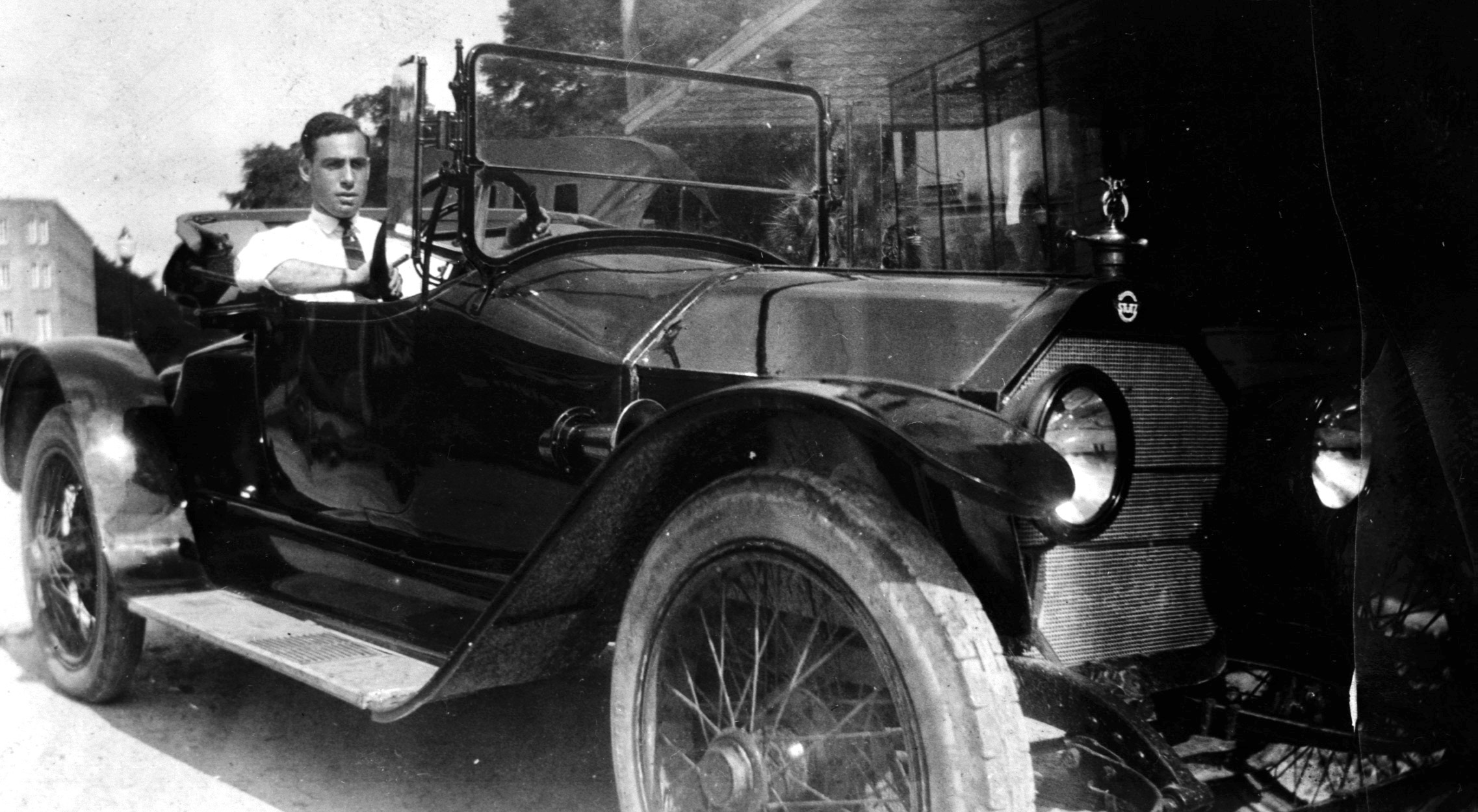 Fred Malever in Jimmy Melton's car