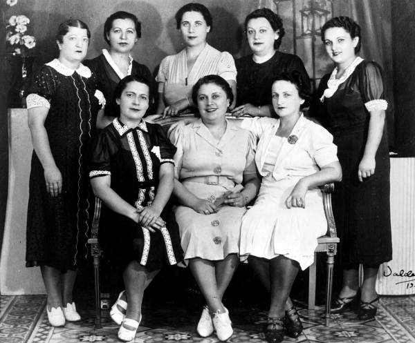 Portrait of Frauen-Verein board members - Havana, Cuba