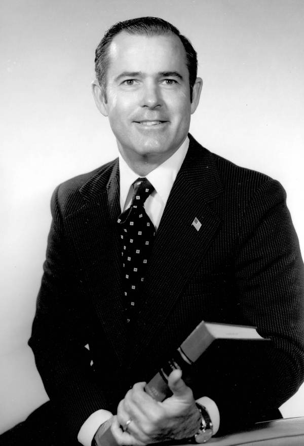 Portrait of Florida legislative senator Tom Gallen