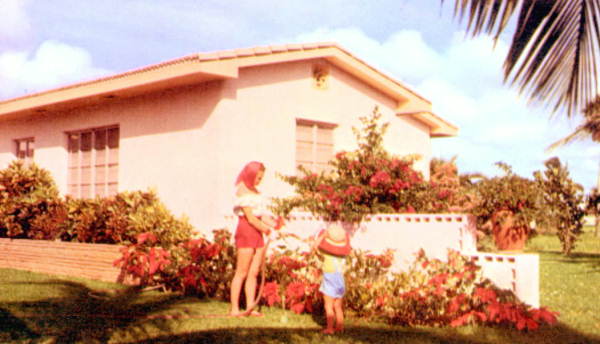 Naples' ideal climate encourages lavish landscaping