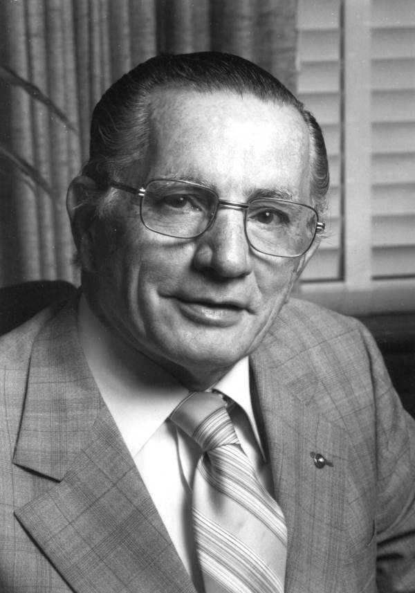 Hampton Dunn.