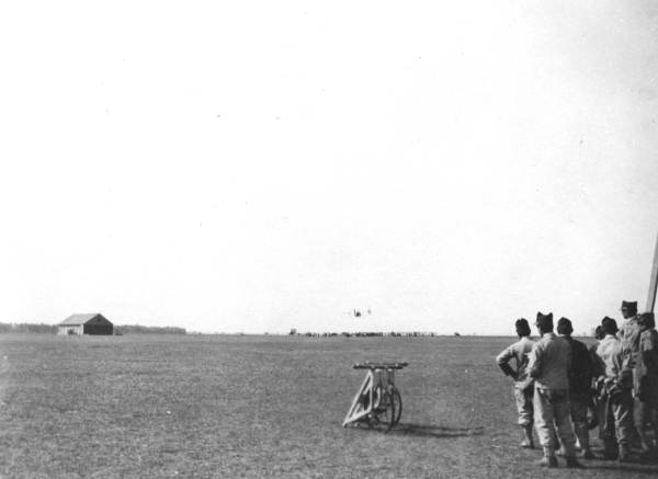 Takeoff for Lloyd C. Griscom's ascent with Wilbur Wright.