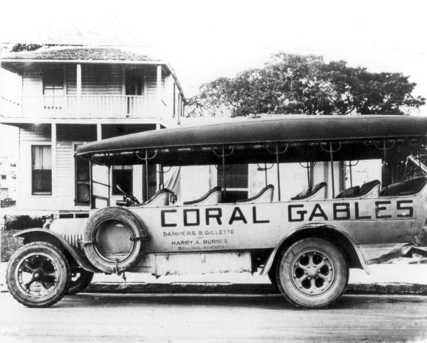 Dammers and Gillette Company bus - Coral Gables, Florida.