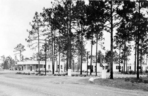 D & D motor court : Perry, Florida