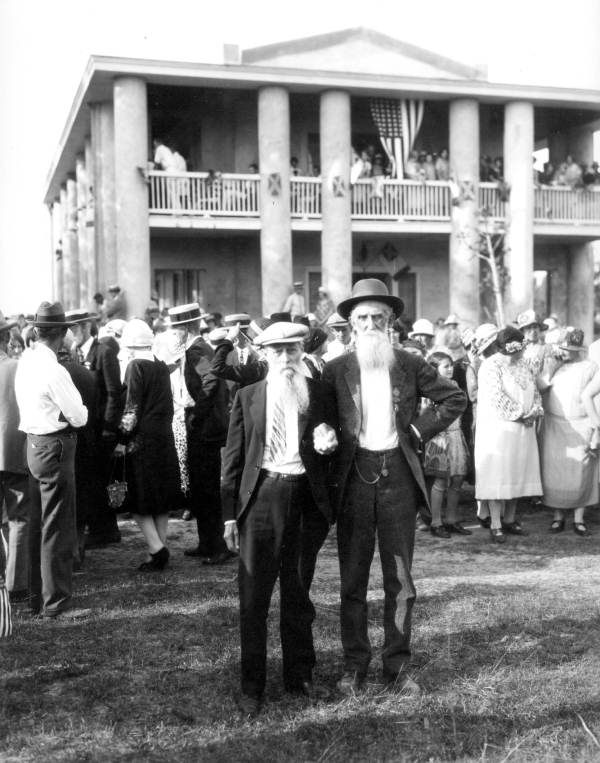 Confederate veterans at the Gamble Plantation Judah P. Benjamin Memorial