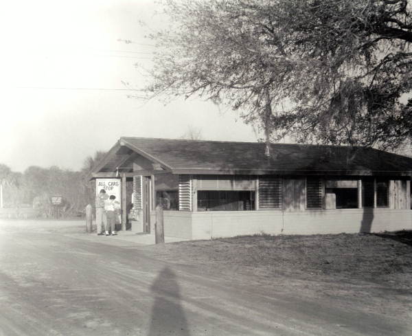 Gate house - Myakka City, Florida