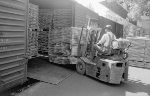 Elberta Crate & Box Company employees and machinery.