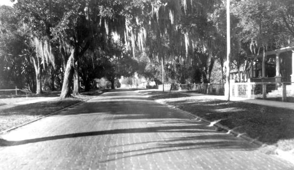 Street scene in Kissimmee - Kissimmee, Florida
