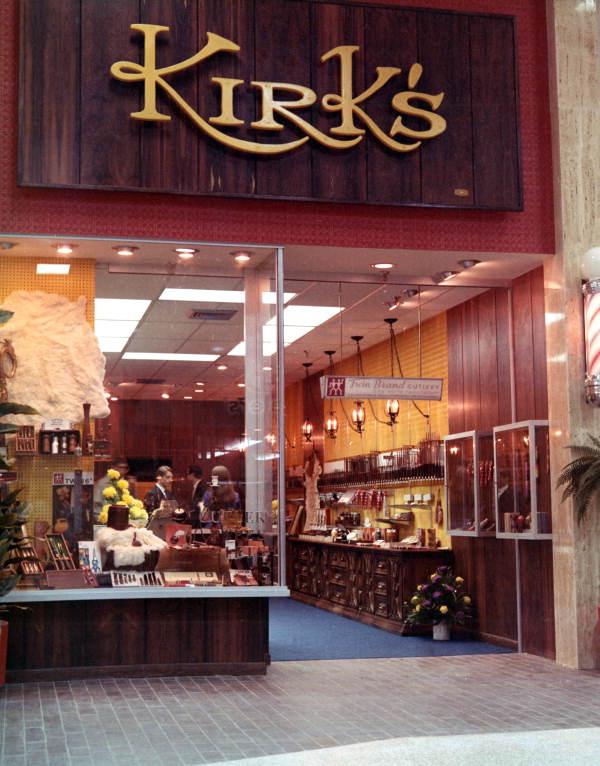 Storefront of Kirk's at the Northwood Mall on opening day - Tallahassee, Florida.