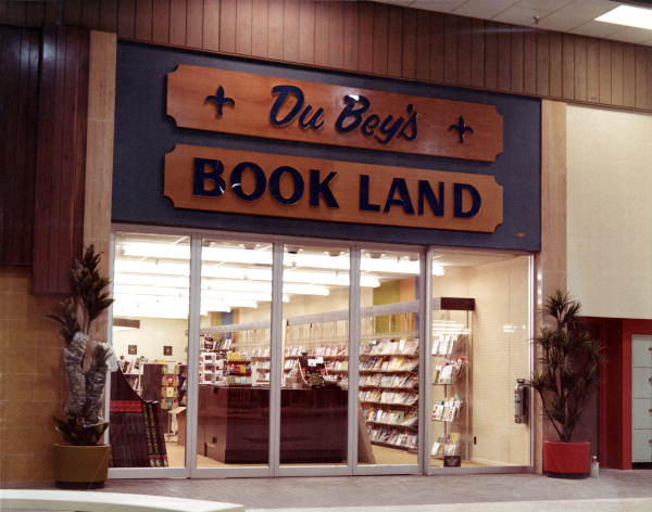 Storefront of Du Bey's Book Land in the Northwood Mall on opening day - Tallahassee, Florida.