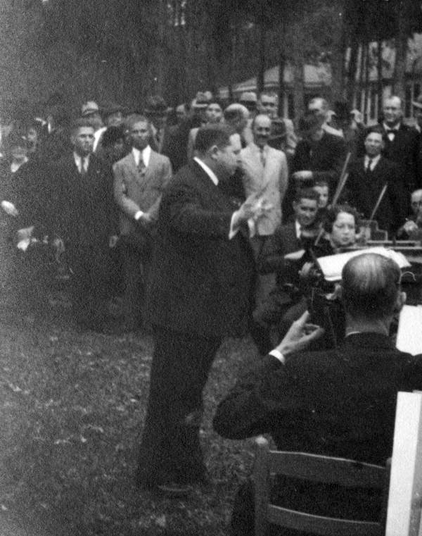 Gov. Dave Sholtz directing WPA orchestra at Camp Roosevelt..