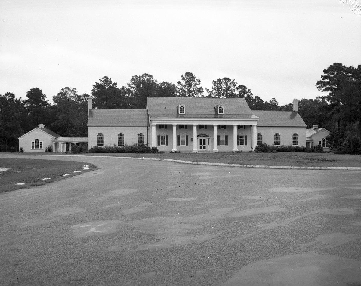 Main building of the Stephen Foster Memorial Park