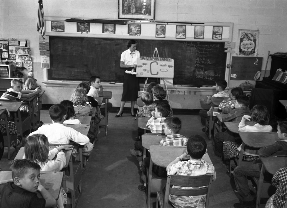Alice Cromartie teaching a lesson in nutrition.