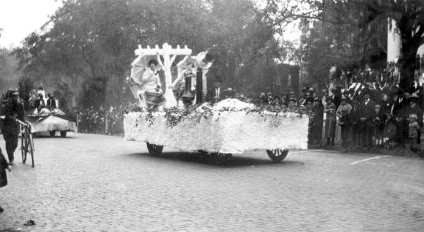 Telephone company parade float during centennial celebration - Tallahassee, Florida.