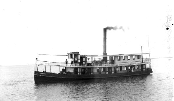 Steamboat "Mistletoe"