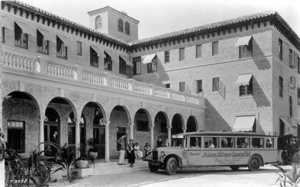 Bus in front of the Casa Loma hotel - Coral Gables, Florida