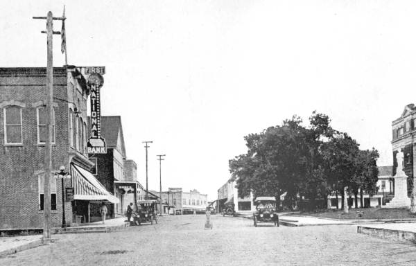 Main Street looking North - Brooksville, Florida
