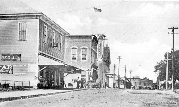 Main Street looking north - Brooksville, Florida