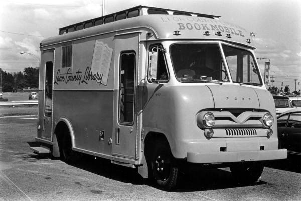 Leon County Public Library bookmobile - Tallahassee, Florida