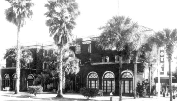 Palm hotel - Apopka, Florida