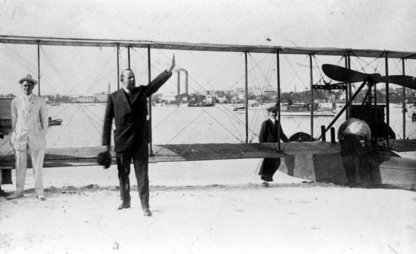 W.A. Bannister taking bids for first flight - Saint Petersburg, Florida