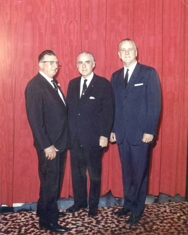 Men at Florida State Chamber of Commerce meeting