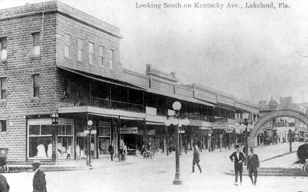 Looking South on Kentucky Avenue - Lakeland, Florida