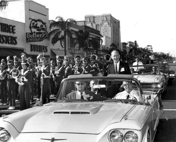 Democrat gubernatorial candidate Farris Bryant in lead car - Daytona Beach, Florida