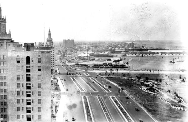 Looking north on Biscayne Boulevard - Miami, Florida.