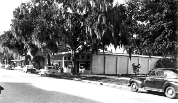 Kesler's five-and-ten-cent store on Irma Street - Tavares, Florida.