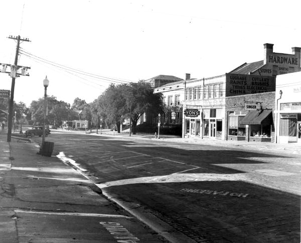 Looking southward across Adams street towards Yon's Hardware store - Tallahassee, Florida.