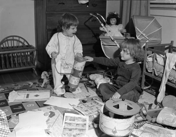 Unidentified children playing at George Brunette's School of Art - Jacksonville, Florida.