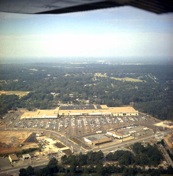 Aerial view looking west at the Northwood Mall on opening day - Tallahassee, Florida.