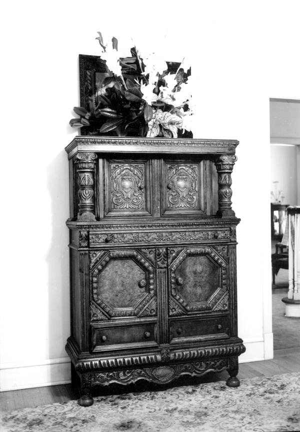 Chest of drawers at Judge Adams Home - Tallahassee, Florida