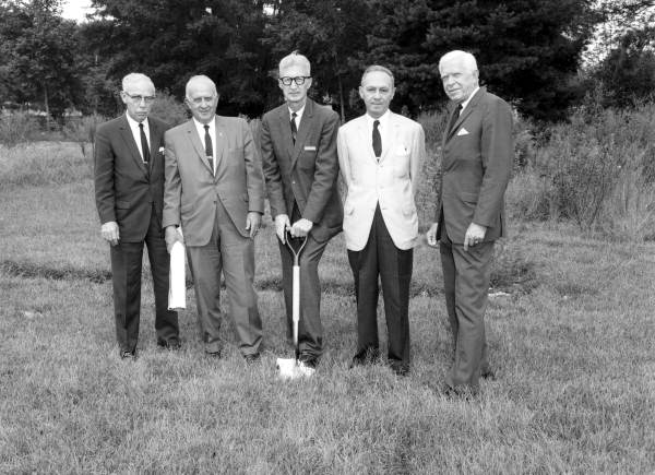 Godfrey Smith leads the groundbreaking for Capital City National Bank - Tallahassee, Florida