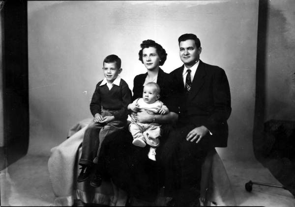 Dr. and Mrs. Luther L. Pararo and family