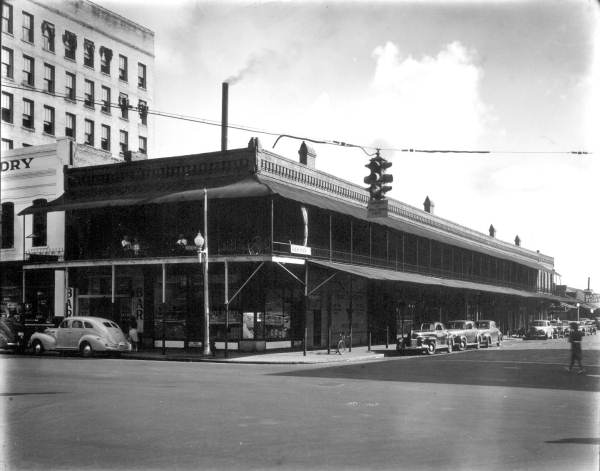 Street scene in Jacksonville.