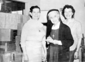 Deaconess Bedell and ladies from Chokoloskee