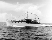 Yacht travels through the water during a cruise from New Orleans to Fort Walton Beach
