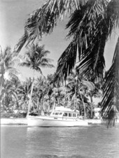Small yacht on the Atlantic Intracoastal Waterway - Fort Lauderdale, Florida
