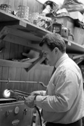 William Ramoutar casting jewelry - Jacksonville, Florida.